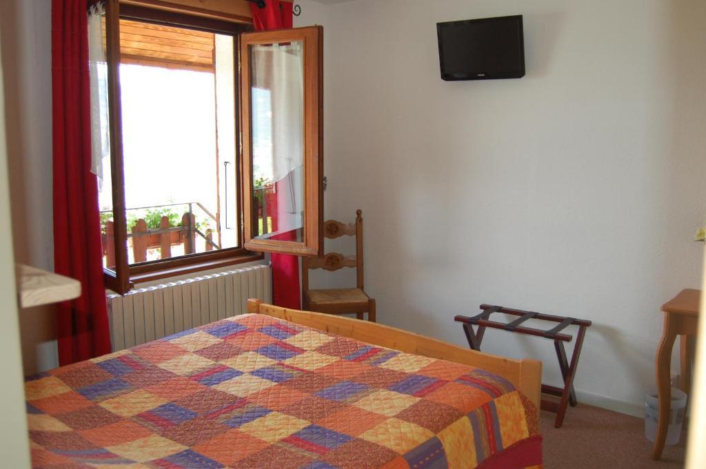 Au Bon Logis Hotel Risoul Room photo