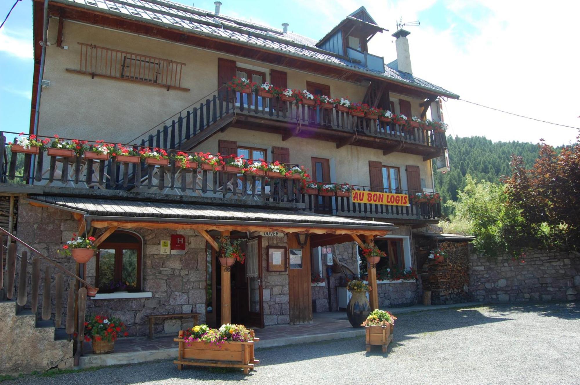 Au Bon Logis Hotel Risoul Exterior photo